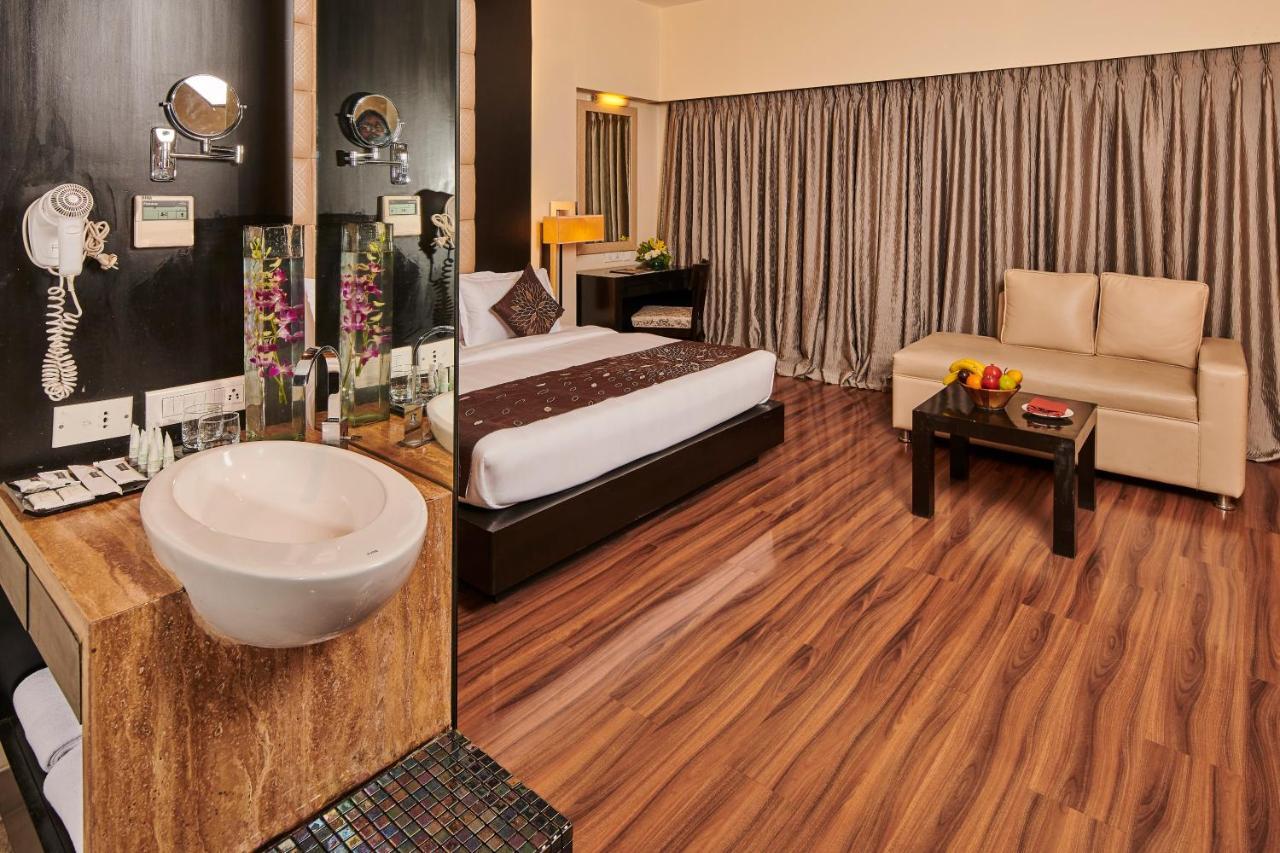 Goldfinch Hotel Mumbai Dış mekan fotoğraf