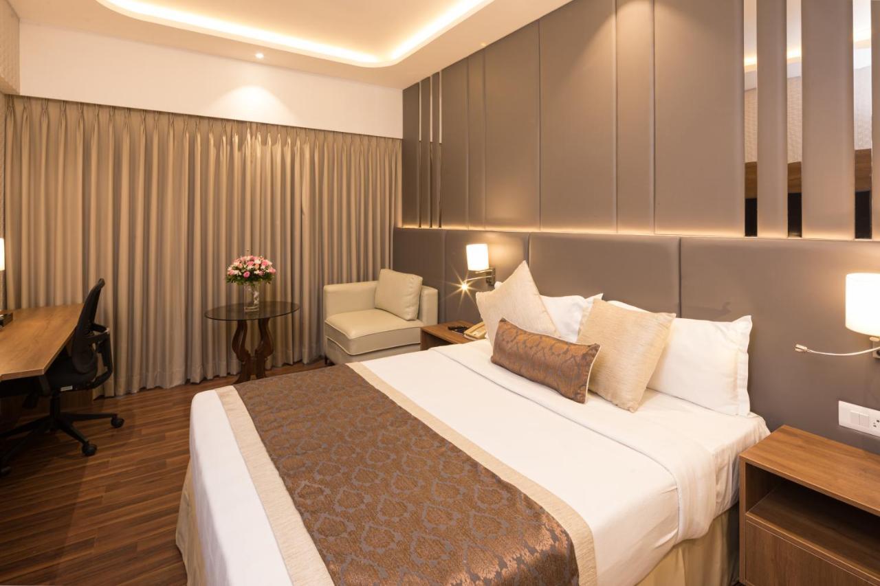 Goldfinch Hotel Mumbai Dış mekan fotoğraf