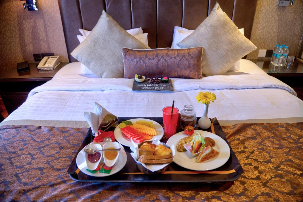 Goldfinch Hotel Mumbai Dış mekan fotoğraf