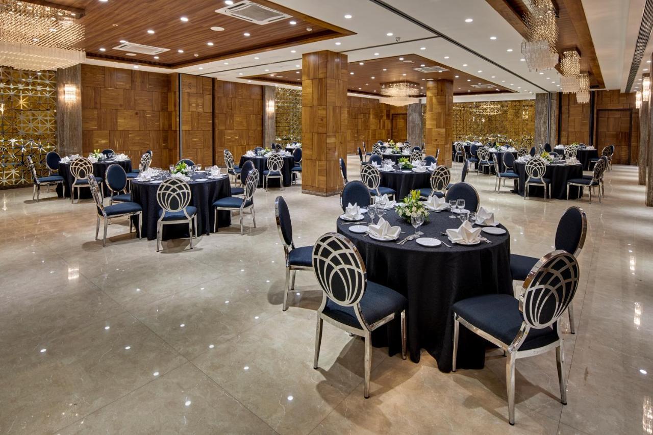 Goldfinch Hotel Mumbai Dış mekan fotoğraf