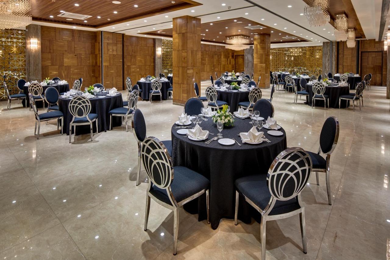 Goldfinch Hotel Mumbai Dış mekan fotoğraf