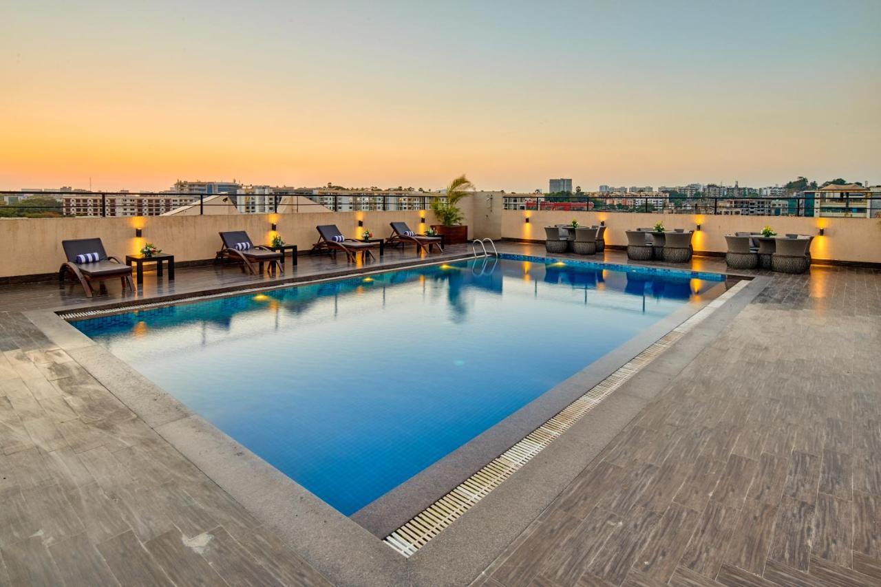 Goldfinch Hotel Mumbai Dış mekan fotoğraf