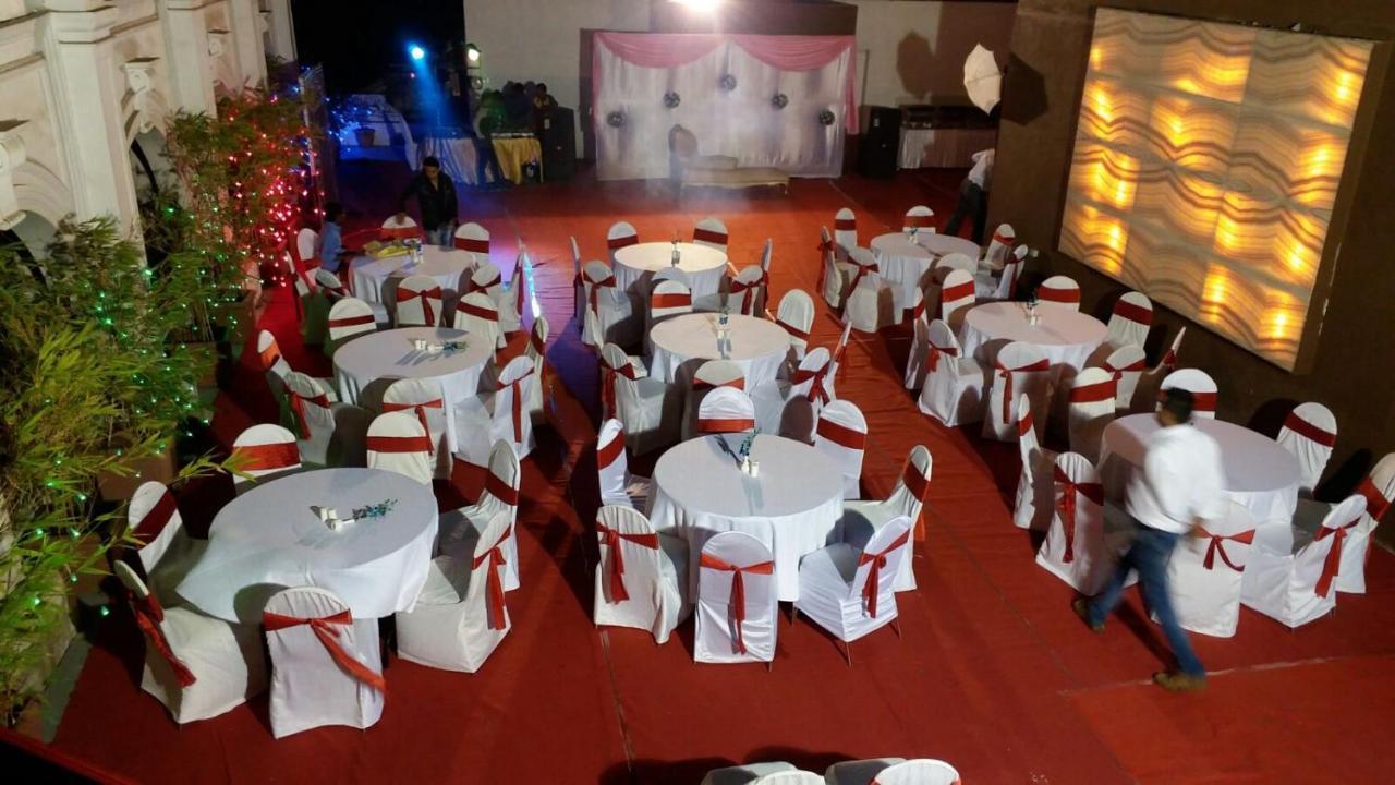 Goldfinch Hotel Mumbai Dış mekan fotoğraf