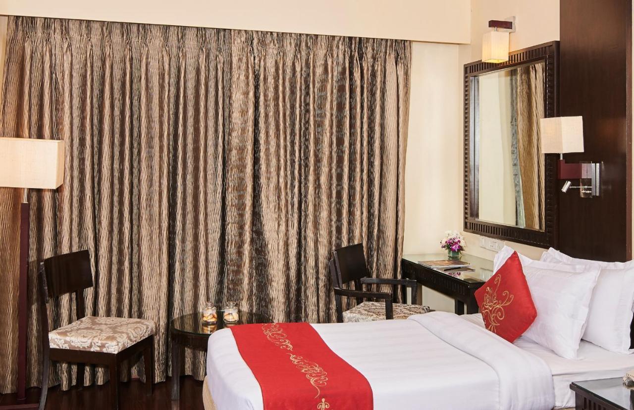 Goldfinch Hotel Mumbai Dış mekan fotoğraf